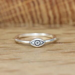 Silver Eye Ring N1846